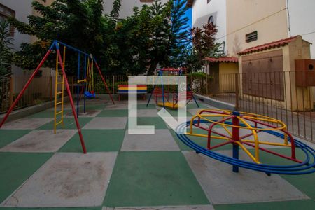 Apartamento à venda com 75m², 3 quartos e 1 vagaÁrea Comum - Playground