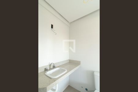 Banheiro de apartamento à venda com 2 quartos, 151m² em Menino Deus, Porto Alegre