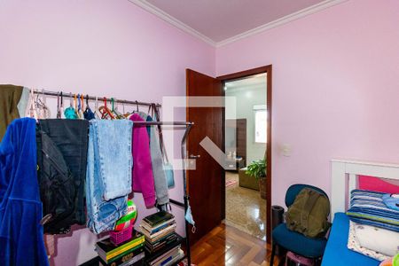Casa à venda com 200m², 3 quartos e 2 vagasQuarto 2