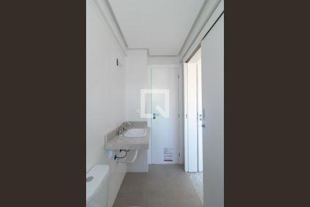 Banheiro de apartamento à venda com 2 quartos, 151m² em Menino Deus, Porto Alegre