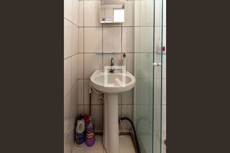 Banheiro de kitnet/studio para alugar com 1 quarto, 27m² em Vila Buarque, São Paulo