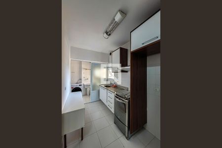 Apartamento à venda com 99m², 2 quartos e 2 vagasCozinha