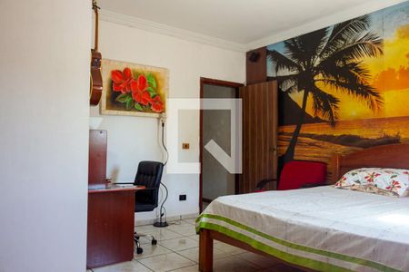 Casa para alugar com 230m², 3 quartos e 2 vagasSuíte