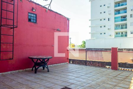 Casa para alugar com 230m², 3 quartos e 2 vagasÁrea Externa