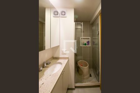 Apartamento à venda com 75m², 2 quartos e 1 vagaBanheiro Social