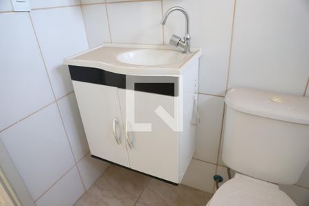 Apartamento para alugar com 52m², 2 quartos e 1 vagaDetalhe do banheiro