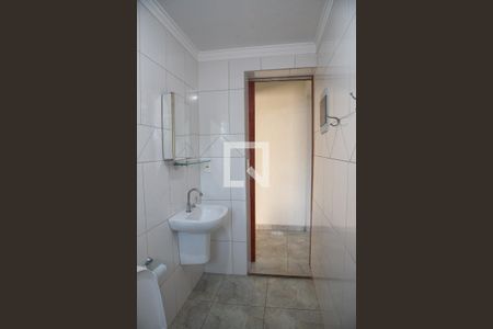 Casa para alugar com 120m², 2 quartos e 1 vaga Casa para alugar com 120m², 2 quartos e 1 vagaBanheiro 2