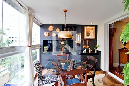 Apartamento à venda com 201m², 3 quartos e 3 vagas Apartamento à venda com 201m², 3 quartos e 3 vagasVaranda da Sala