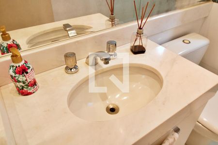 Apartamento à venda com 201m², 3 quartos e 3 vagas Apartamento à venda com 201m², 3 quartos e 3 vagasBanheiro da Suíte 3