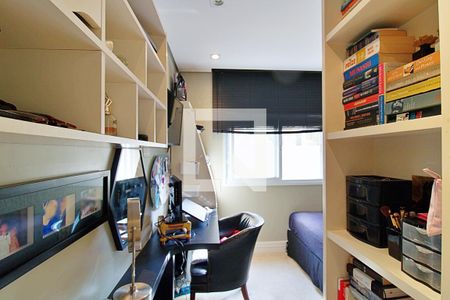 Apartamento à venda com 201m², 3 quartos e 3 vagas Apartamento à venda com 201m², 3 quartos e 3 vagasSuíte 2