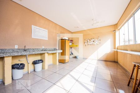 Apartamento para alugar com 65m², 2 quartos e 1 vagaÁrea comum - Salão de festas