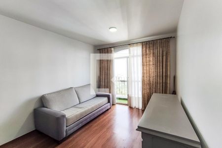 Sala de apartamento para alugar com 3 quartos, 76m² em Vila Suzana, São Paulo
