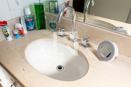 Apartamento à venda com 94m², 3 quartos e 2 vagasBanheiro da Suíte