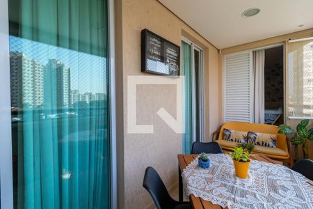 Apartamento à venda com 94m², 3 quartos e 2 vagasVaranda da Suíte e das Salas