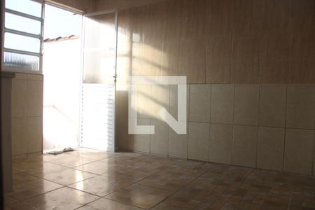 Casa para alugar com 90m², 2 quartos e 1 vagaCozinha