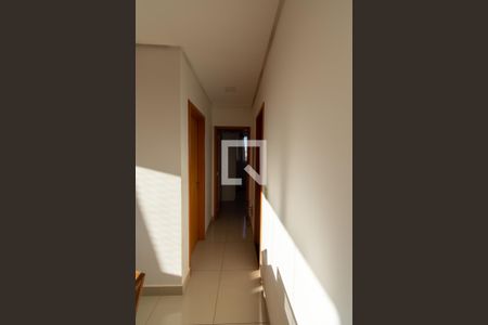Apartamento para alugar com 68m², 2 quartos e 1 vagaCorredor