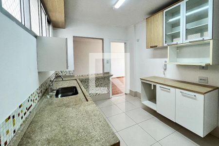 Apartamento para alugar com 92m², 2 quartos e 1 vagaCozinha
