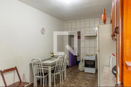 Casa à venda com 311m², 2 quartos e 1 vaga Casa à venda com 311m², 2 quartos e 1 vagaCozinha