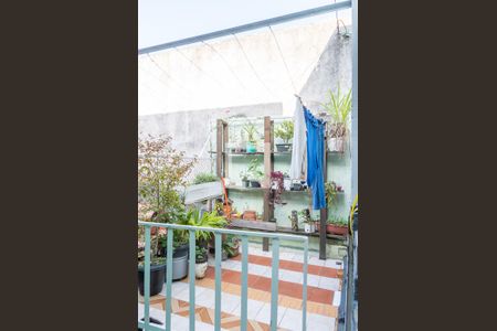 Casa à venda com 311m², 2 quartos e 1 vaga Casa à venda com 311m², 2 quartos e 1 vagaQuintal