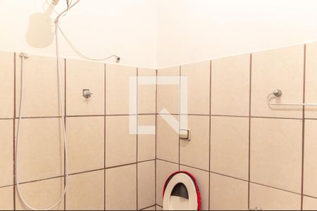 Casa à venda com 311m², 2 quartos e 1 vaga Casa à venda com 311m², 2 quartos e 1 vagaBanheiro