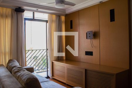 Sala de apartamento para alugar com 3 quartos, 77m² em Vila Campestre, São Paulo