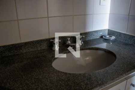 Apartamento para alugar com 77m², 3 quartos e 2 vagasBanheiro