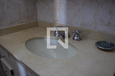 Apartamento para alugar com 77m², 3 quartos e 2 vagasBanheiro do Quarto 3