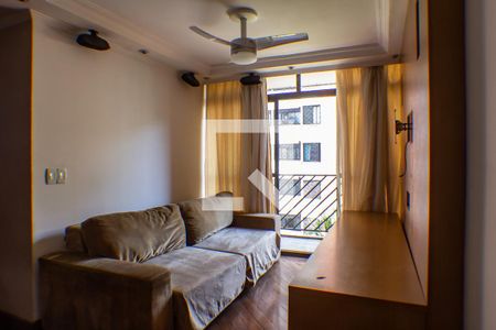 Sala de apartamento para alugar com 3 quartos, 77m² em Vila Campestre, São Paulo