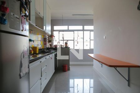 Apartamento para alugar com 90m², 2 quartos e 1 vaga Apartamento para alugar com 90m², 2 quartos e 1 vagaCozinha