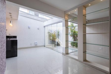 Varanda de casa para alugar com 4 quartos, 330m² em Vila Nova Socorro, Mogi das Cruzes