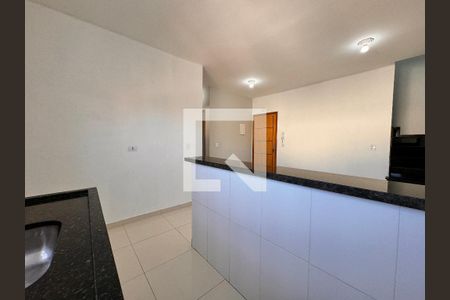 Cozinha de apartamento para alugar com 2 quartos, 92m² em Vila Cecilia Maria, Santo André