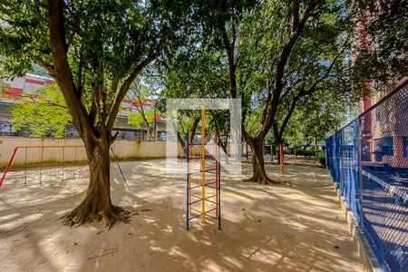 Apartamento à venda com 62m², 2 quartos e 1 vaga Apartamento à venda com 62m², 2 quartos e 1 vagaÁrea Comum - Playground