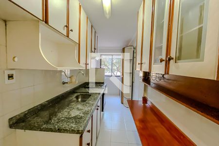 Apartamento à venda com 62m², 2 quartos e 1 vaga Apartamento à venda com 62m², 2 quartos e 1 vagaCozinha