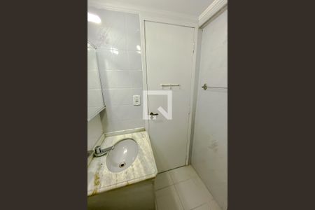 Apartamento à venda com 62m², 2 quartos e 1 vaga Apartamento à venda com 62m², 2 quartos e 1 vagaBanheiro