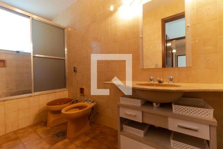 Apartamento à venda com 147m², 3 quartos e 2 vagas Apartamento à venda com 147m², 3 quartos e 2 vagasBanheiro da Suíte