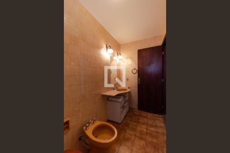 Apartamento à venda com 147m², 3 quartos e 2 vagas Apartamento à venda com 147m², 3 quartos e 2 vagasBanheiro da Suíte