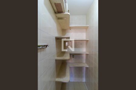 Apartamento à venda com 147m², 3 quartos e 2 vagas Apartamento à venda com 147m², 3 quartos e 2 vagasDespensa