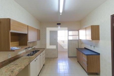 Apartamento à venda com 147m², 3 quartos e 2 vagas Apartamento à venda com 147m², 3 quartos e 2 vagasCozinha