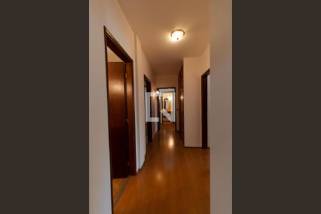 Apartamento à venda com 147m², 3 quartos e 2 vagas Apartamento à venda com 147m², 3 quartos e 2 vagasCorredor