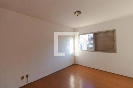 Apartamento à venda com 147m², 3 quartos e 2 vagas Apartamento à venda com 147m², 3 quartos e 2 vagasSuíte