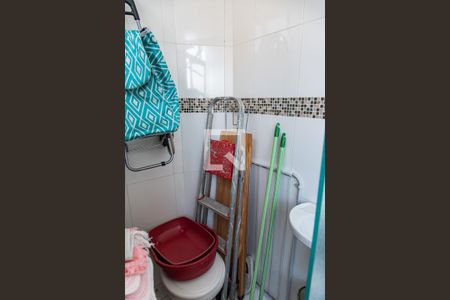 Apartamento à venda com 73m², 2 quartos e sem vagaBanheiro de serviço