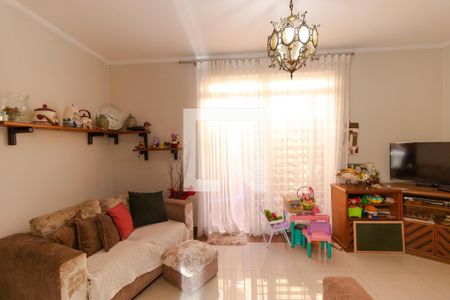 Casa à venda com 350m², 3 quartos e 4 vagasSala de TV