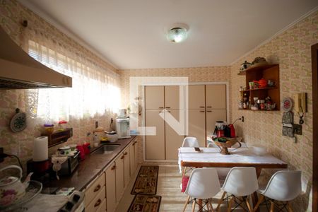 Casa à venda com 350m², 3 quartos e 4 vagasCozinha