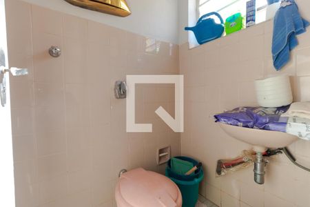 Casa à venda com 350m², 3 quartos e 4 vagasBanheiro de Serviço