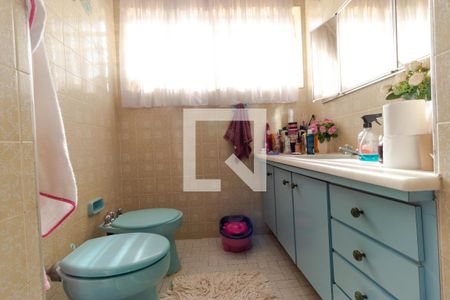 Casa à venda com 350m², 3 quartos e 4 vagasBanheiro