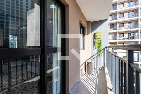 Studio para alugar com 25m², 1 quarto e sem vaga Studio para alugar com 25m², 1 quarto e sem vagaVaranda