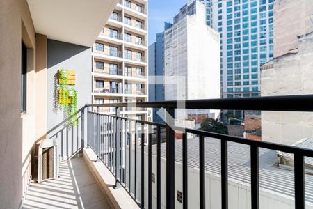 Studio para alugar com 25m², 1 quarto e sem vaga Studio para alugar com 25m², 1 quarto e sem vagaVaranda
