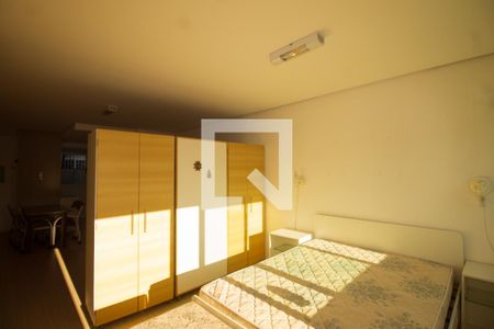 Quarto de apartamento à venda com 1 quarto, 47m² em Partenon, Porto Alegre