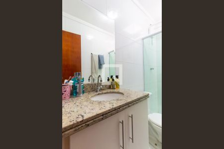 Casa à venda com 148m², 3 quartos e 2 vagas Casa à venda com 148m², 3 quartos e 2 vagasBanheiro 2