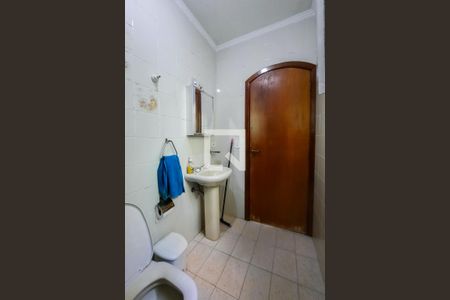 Casa à venda com 215m², 4 quartos e 3 vagasBanheiro Social